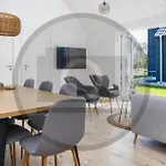 4 Bedroom Stunning In Hébergement de vacances