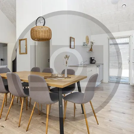 4 Bedroom Stunning In