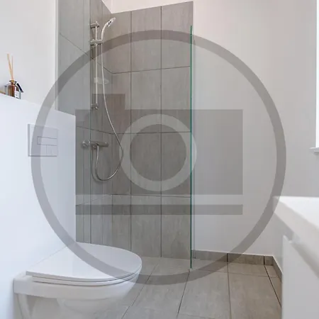 4 Bedroom Stunning In *